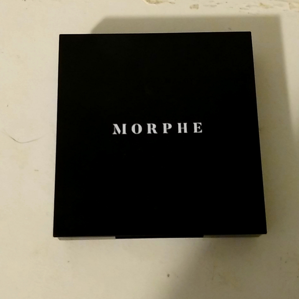 MORPHE bronzer/contour